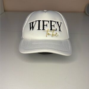 White 'Wifey to Be' Cap